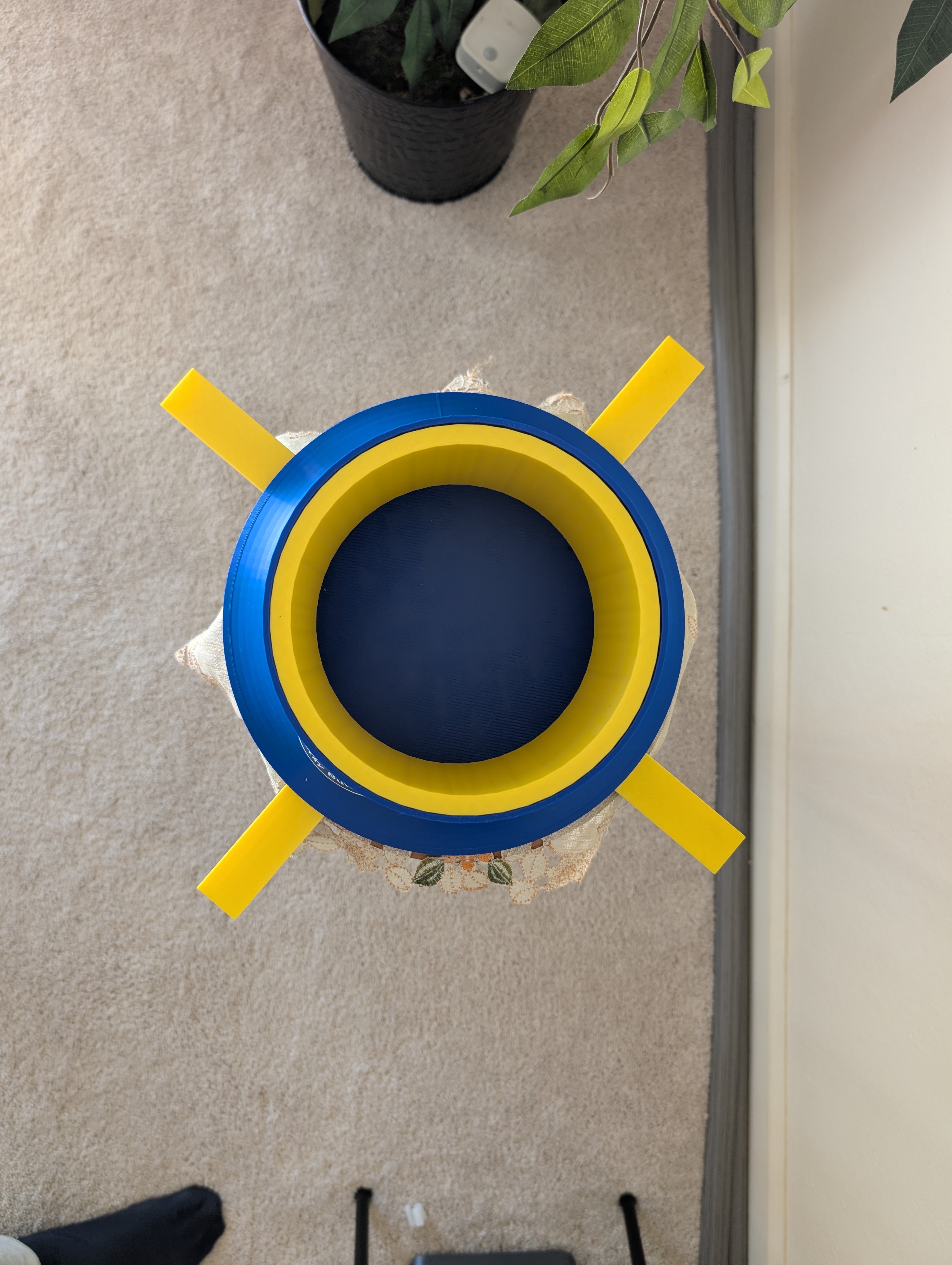 DuckyBuilds TipGuard tiffin holder, blue colorway, bird's eye view showing inner ring